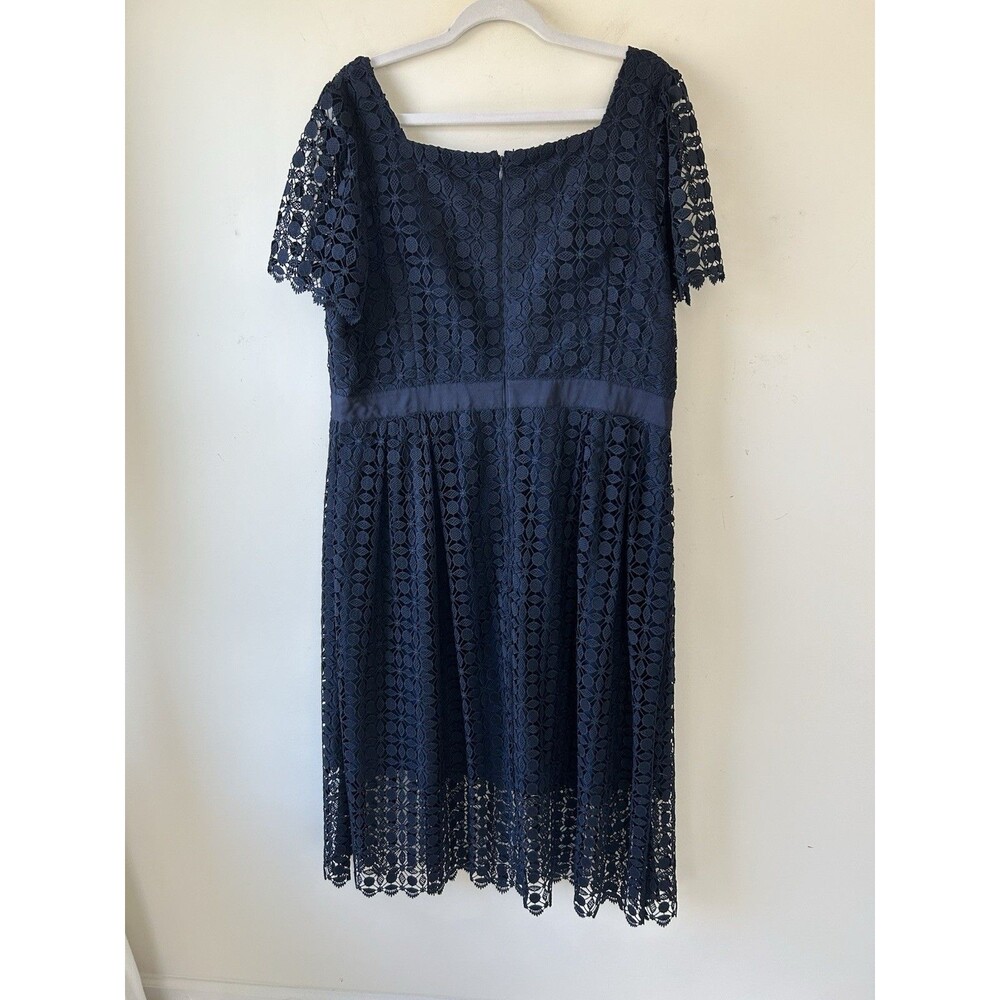Talbots Medallion Navy Floral Lace A-Line Midi Dress Lined Square Neck Size 18 - Picture 4 of 11